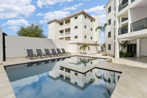 Bonaire Beach Apartment 3 with communal pool and diving facilities